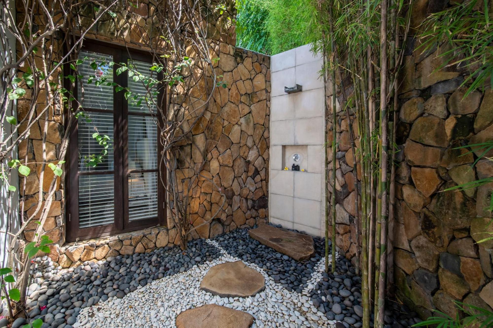 Shunyata Villas Bali Seraya Exterior foto