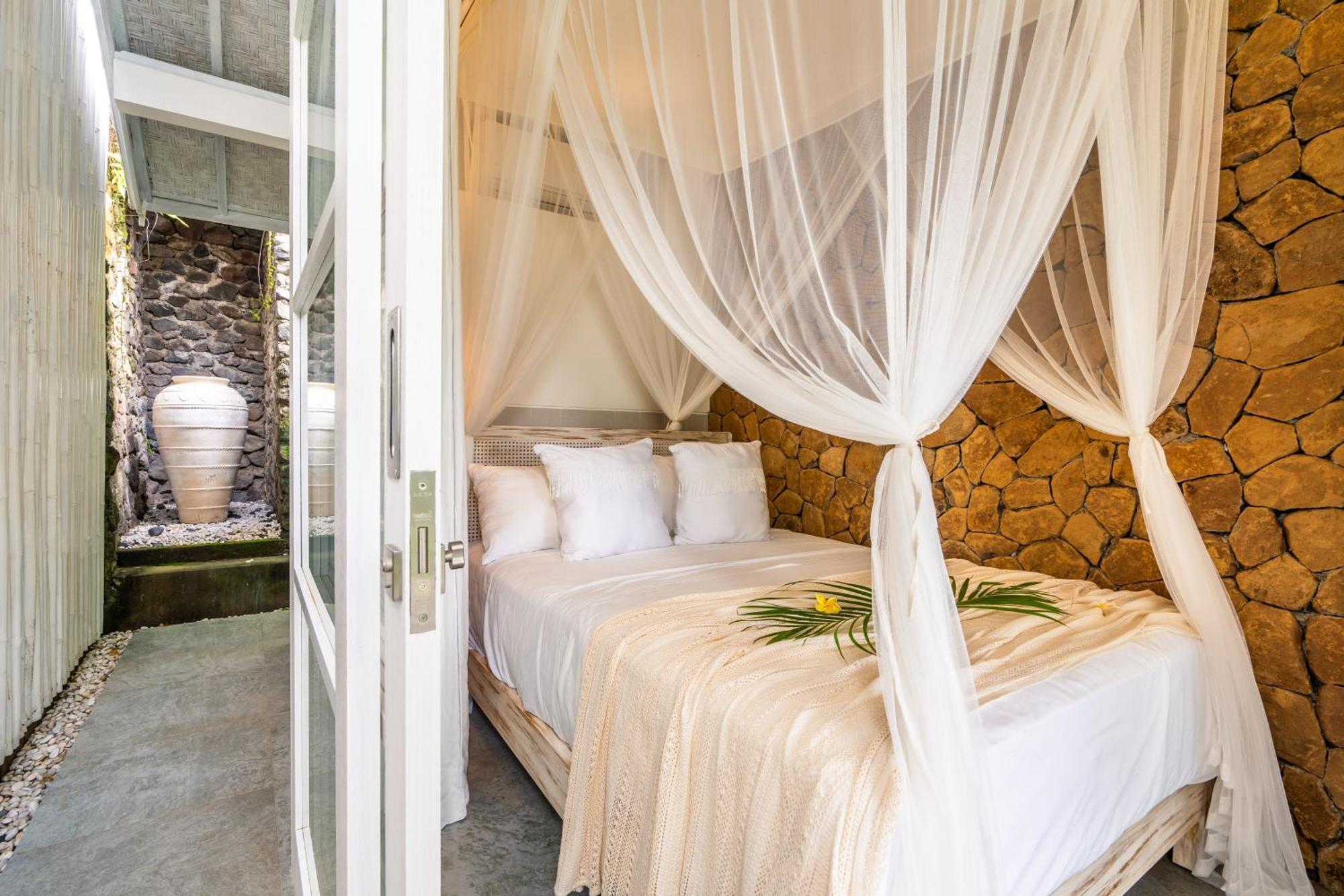 Shunyata Villas Bali Seraya Exterior foto